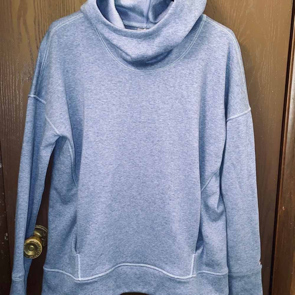 Calia Hoodie. New. Size medium.